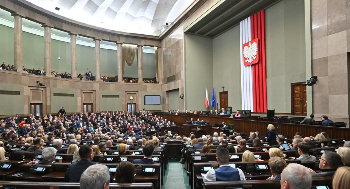 Sejm przyjął ustawę wdrażającą CBAM – tarczę dla polskiego przemysłu.