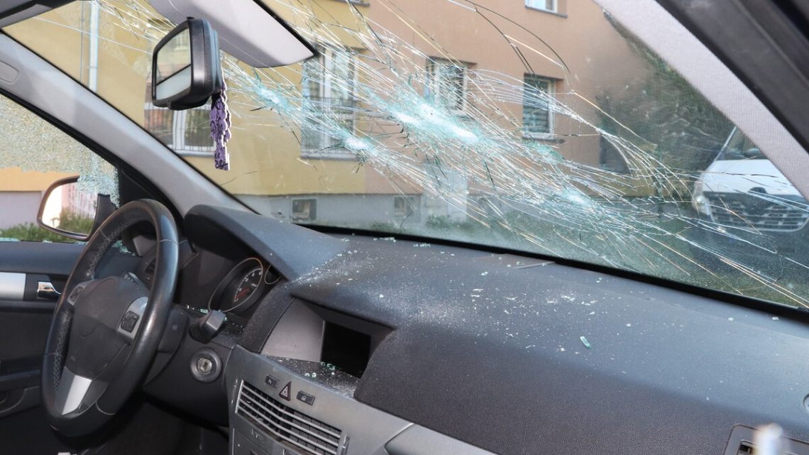 Pomylił samochody i zniszczył auto sąsiada. Miał blisko 3 promile alkoholu!